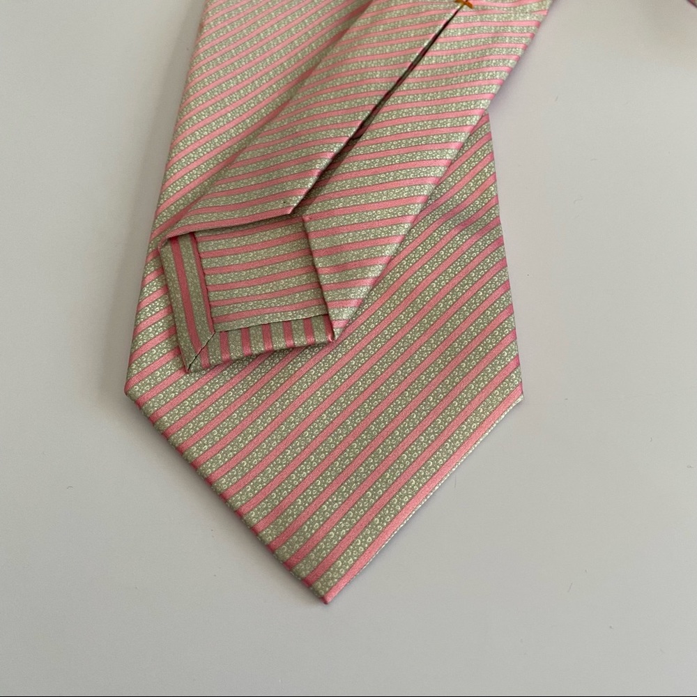 Dolcepunta New with Tag Tie in Pink and Silver